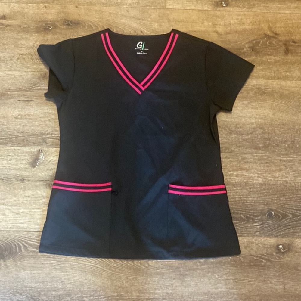 GT‎ performance scrub top medium